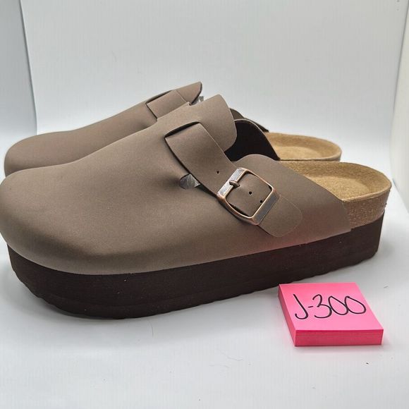 CUSHIONAIRE Women's Cork Footbed Platform Clog 10 WIDE BROWN - Picture 3 of 7